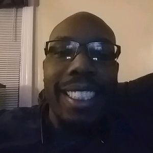 Meet your Posher, Lawrence